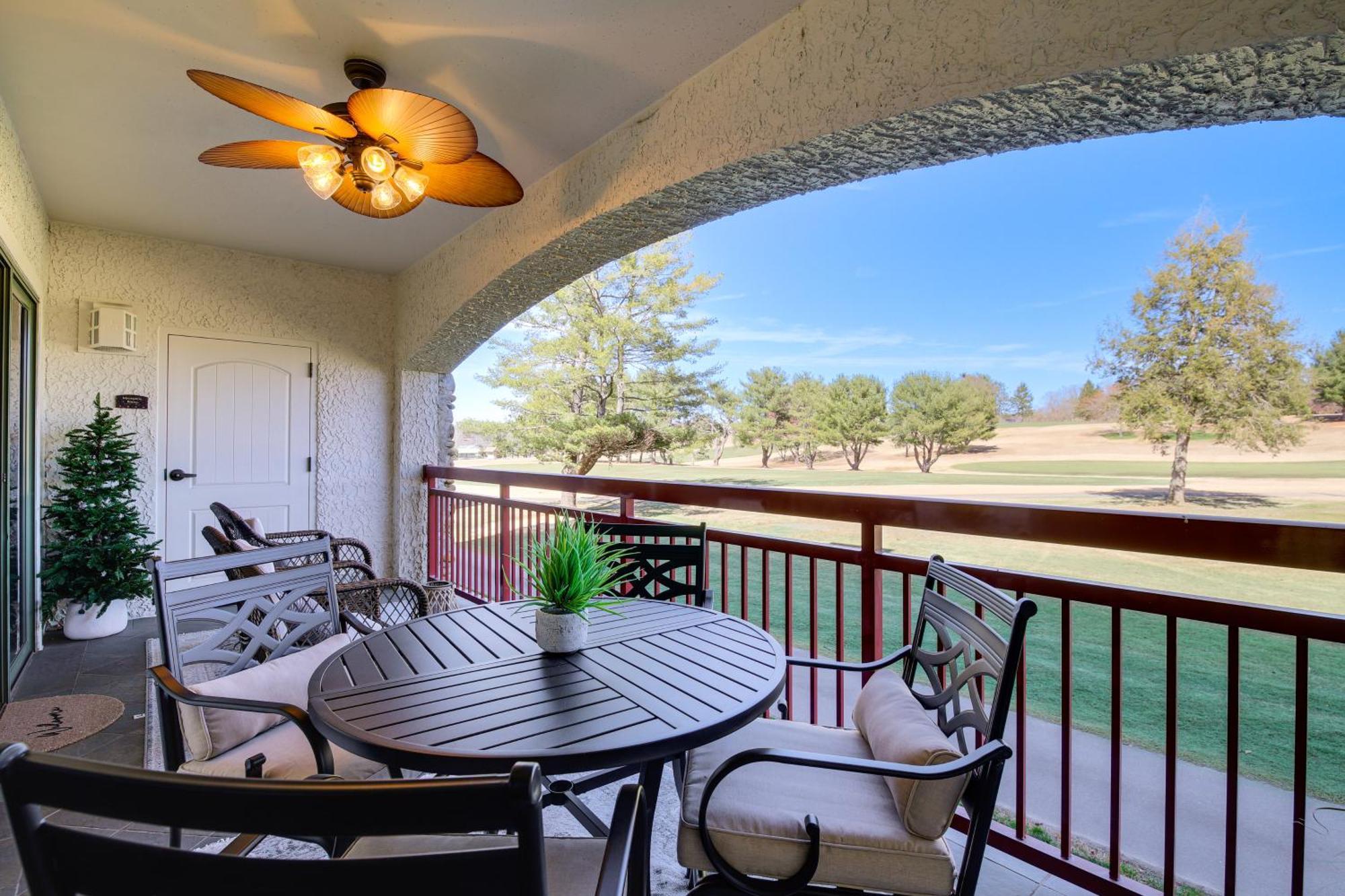 Elegant Pigeon Forge Condo With Golf Course View! Exterior photo